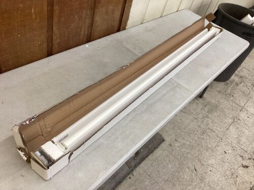 Shadesu Roller Blinds 70" W x 72" L - Lot 627