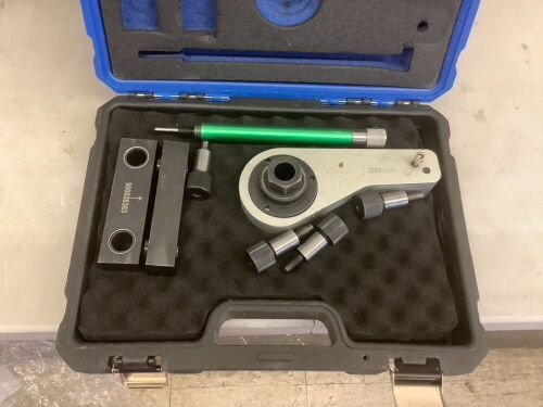Engine Timing Tool Kit  - Lot 662