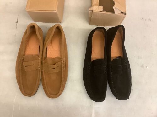 Lot of (2) Men's Suade Penny Loafers - Lot 714