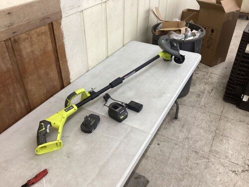 RYOBI ONE+ 18V 9 in. Cordless Battery Edger with 2.0 Ah Battery and Charger - Lot 74