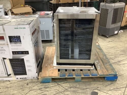 Vissani 23.4 in. 50 Bottle, 154 Can, Wine and Beverage Cooler with Stainless Steel Door - Damaged Corner & Door  - Lot 165
