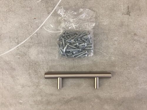 Lot of Various Drawer Pulls - See Pics - Lot 393
