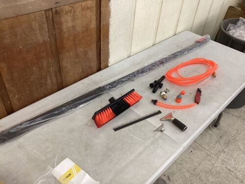VEVOR 20ft Length Water Fed Brush w/ Squeegee, 23' Hose, Cleaning Tool for Window Glass, Solar Panel - Lot 405
