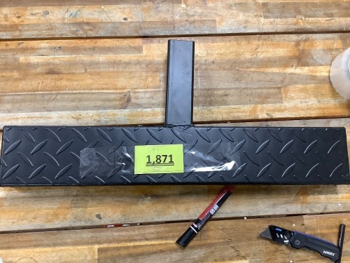Car Hitch Step Stool - Lot 1871