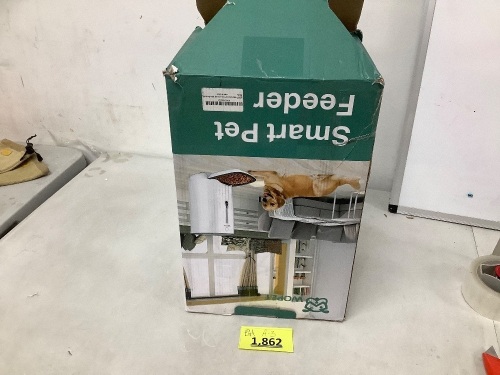 Smart Pet Feeder - Lot 1862