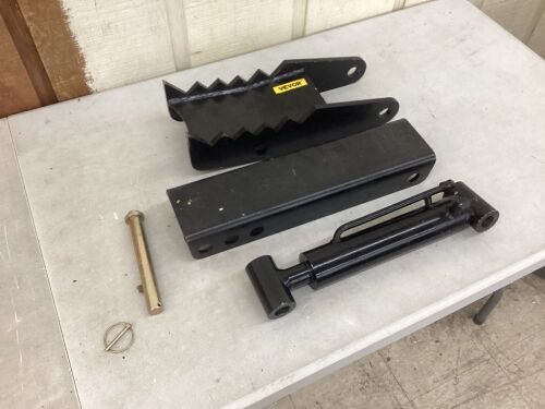 VEVOR Backhoe Thumb  - Lot 199