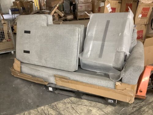 Broyhill Sectional Pieces - Dirty  - Lot 716