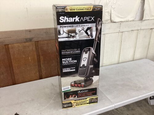Shark APEX DuoClean Powered Lift-Away Bagless Corded Upright Vacuum with Self-Cleaning Brushroll in Gray - Lot 567
