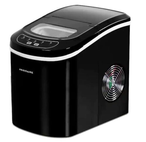 Frigidaire 26-Lb. Compact Ice Maker  - Lot 704