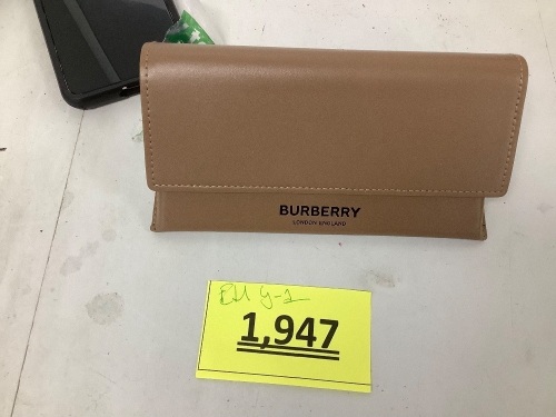Burberry Sunglasses - Lot 1947