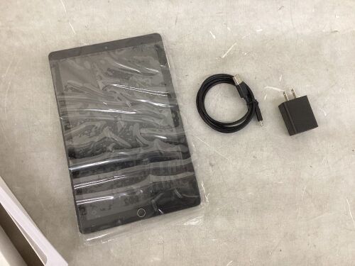 10" Android Tablet  - Lot 383