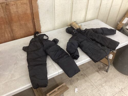 Kids Snow Suit  - Lot 429