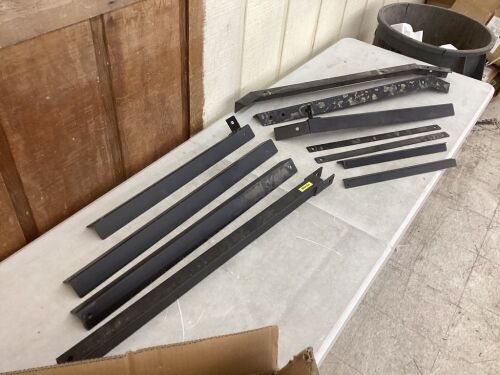VEVOR Tow Behind Drag Harrow 35" Length, 4" Height, 66" Width, with 2 Adjustable Bars, Heavy Duty Steel - Dirty - Lot 438