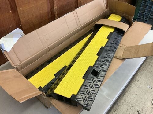 VEVOR 3 PCs Cable Protector Ramp 2 Channel 12000 lbs Load  - Lot 137