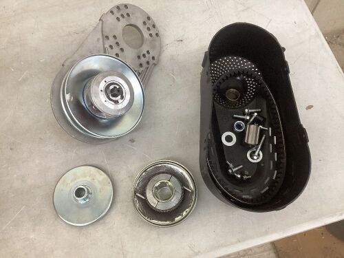 VEVOR 212CC Torque Converter Kit Go Kart 30 Series 6.5 HP Mini Bike Comet Clutch Set 3/4 Inch 10T #40 or 41 Chain Predator Driver Pulley Replacement  - Lot 722