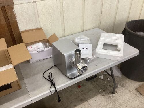 VEVOR 700W 100 LBS/H Electric Food Strainer and Sauce Maker - Only Works in Reverse  - Lot 446