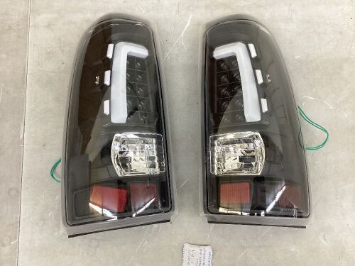 MOSTPLUS LED Tail Clear Lights Compatible with 99-06 GMC Sierra 1500 2500 HD / 99-02 Chevrolet Silverado 1500 2500 3500 Only for Fleetside Bed Models  - Lot 290