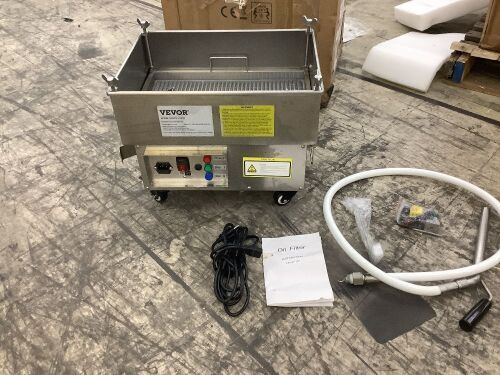 VEVOR Mobile Frying Oil Filtering System with 10 L/min Pump & Oil Hose, 110V/60Hz, 5.8 Gal Capacity - Lot 505