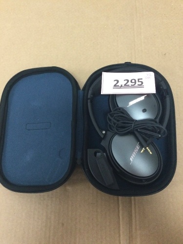 Bose Wired Headphones - Lot 2295