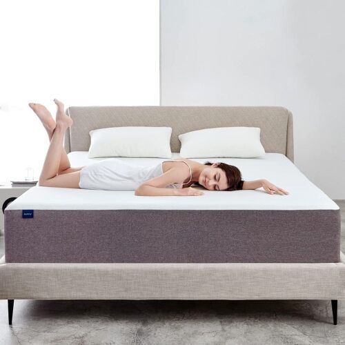 Molblly Queen 8" Memory Foam Mattress  - Lot 201