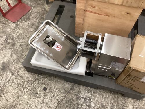 VEVOR Meat Cutter - For Parts or Repair & 2.6Qt Capacity Nacho Cheese Warmer with Pump - Uninspected - Lot 289