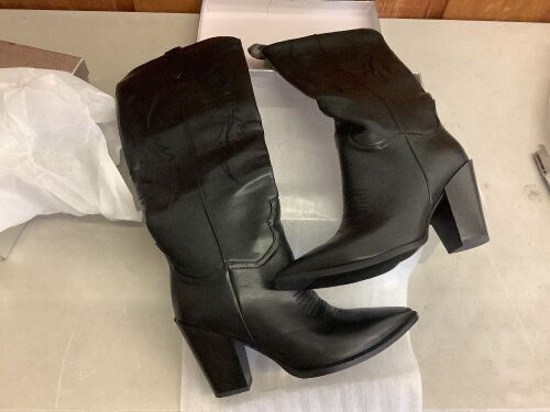 ISNOM Women's Knee High Western Boots, Size 11  - Lot 333