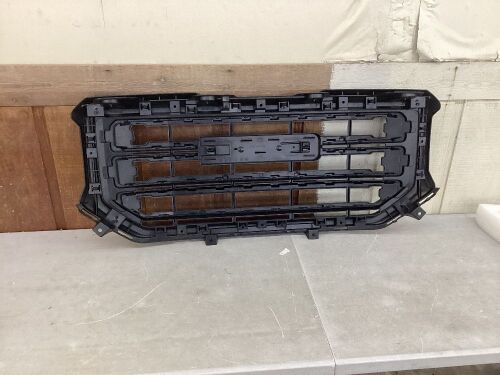 Replacement Grill for 2016-2019 GMC  - Lot 418