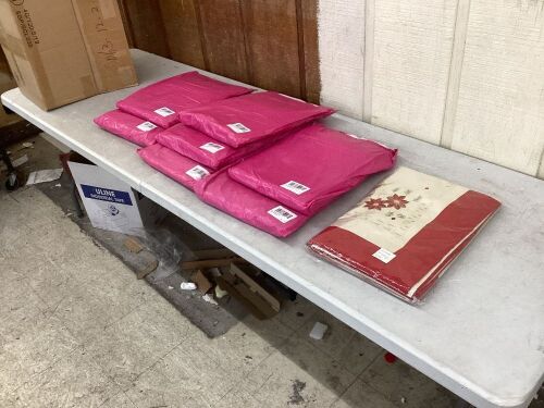 Lot of (8) Table Cloths - Lot 420