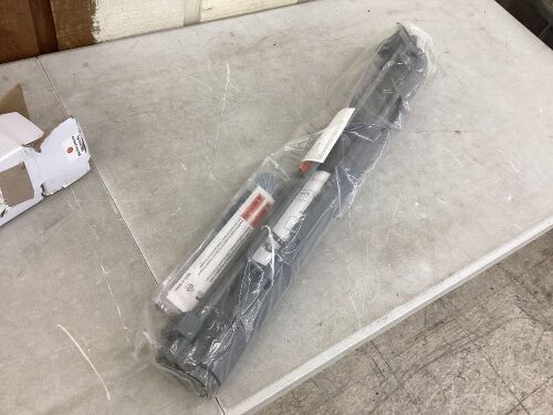 Retractable Baby Gate  - Lot 447