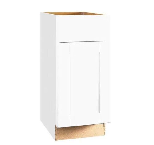 Hampton Bay Shaker 15 in. W x 24 in. D x 34.5 in. H Assembled Base Kitchen Cabinet in Satin White with Ball-Bearing Drawer Glides - Lot 499