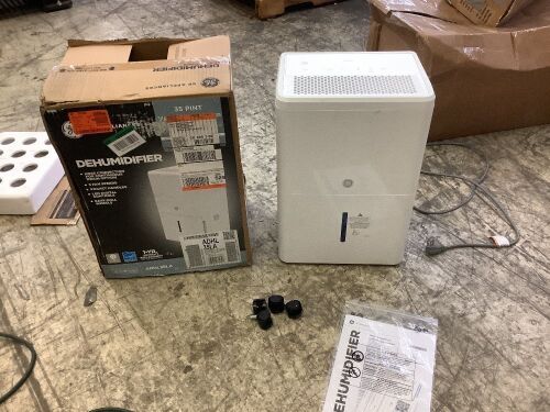 GE 35 pt. Dehumidifier with Smart Dry for Bedroom, Basement or Very Damp Rooms up to 3000 sq. ft. in White, ENERGY STAR - Lot 33