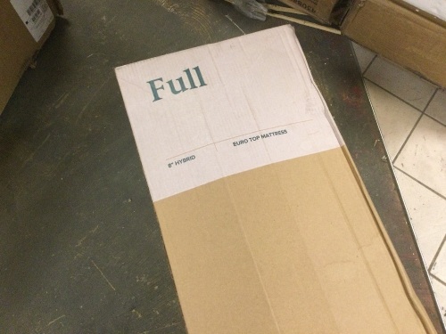 Zinus 8 inch Hybrid Full Size Euro Top Mattress. Appears New - Lot 83
