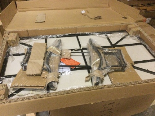 Pier1 Black & White Tile Mosaic Metal Coffee Table. NEW - Lot 85