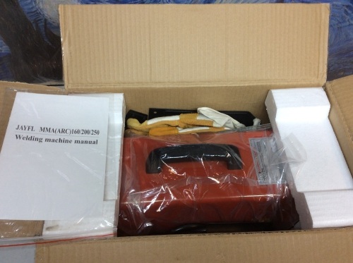 Ultra-portable 180 amp electric arc welder - 110V. New - Lot 86