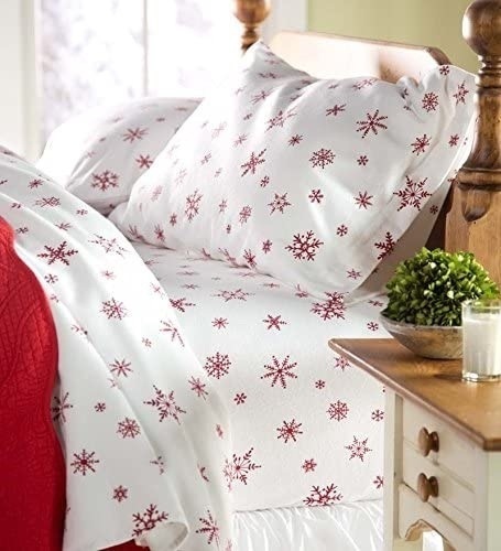 Plow and Hearth Full Size Crystal Snowflake Cotton Flannel Sheet Set. New - Lot 478