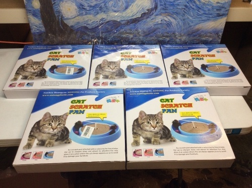 Lot of (5) Cat Scratching Pan Toys. New - Lot 637
