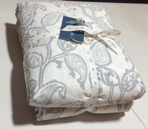 Bambeco Organic Cotton King Duvet Cover, 110" x 96" - Appears New  - Lot 746