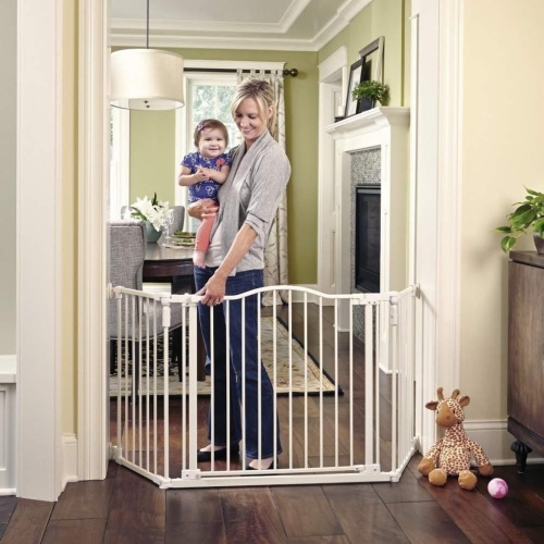 Toddleroo by North States 72” wide Deluxe Décor Gate. Appears New - Lot 827