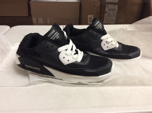 Lot of (7) Black/White Fashion Skateboard Shoes - New - Lot 888