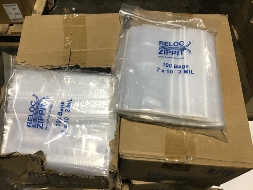 Lot of (4) Cases Reloc Zippit Reclosable Poly Bags 2-Mil, Clear, 7" x 10", 2000 ct, May Contain Damaged/Missing Bags - Lot 543
