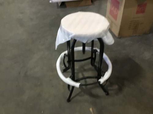 Stool  - Lot 605