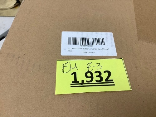 Rvlovent 12V RV Roof Fan Camper Van Lid - Lot 2694