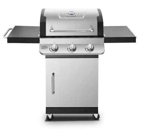 Dyna-Glo Premier 3-Burner Propane Gas Grill in Stainless Steel with Folding Side Tables - Lot 23