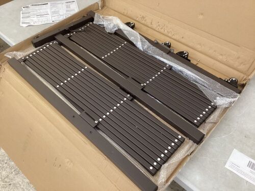 Expandable Fence with Wheels - Lot 244