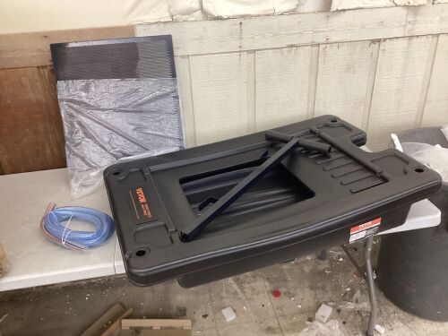 VEVOR 17 Gallon Low Profile Oil Drain Pan - Missing Wheels and Pump - Lot 253