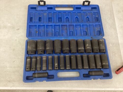 VEVOR 1/2" Drive Deep Well Metric Socket Set  - Lot 336