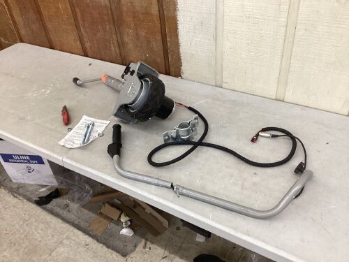 VEVOR 350W 12V Electric Trailer Jack Max Vehicle Load 5000Lbs - For Parts or Repair  - Lot 379