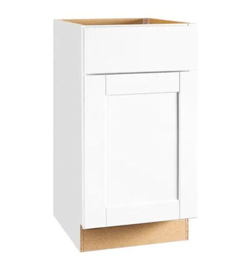 Hampton Bay Shaker 18 in. W x 24 in. D x 34.5 in. H Assembled Base Kitchen Cabinet in Satin White with Ball-Bearing Drawer Glides  - Lot 151