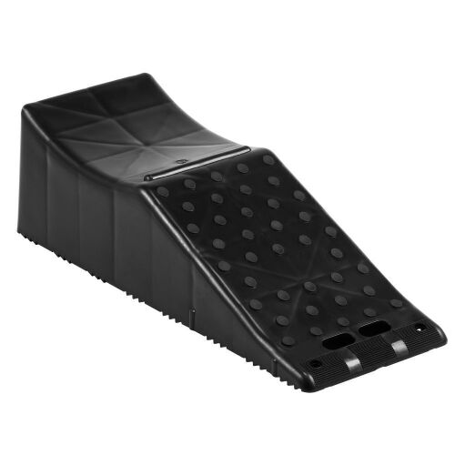 VEVOR Low Profile Plastic Tire Ramp, 20000 lbs Loading Capacity, 5.5" Lift  - Lot 567