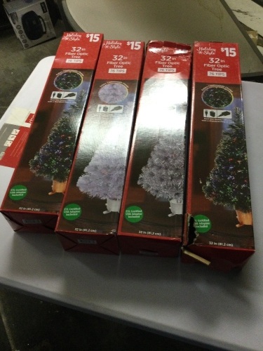 Set of 4 32 IN Christmas trees - Lot 264